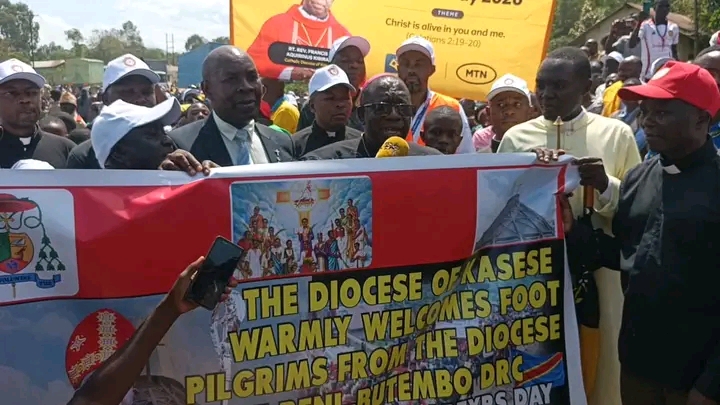 The Diocese Receives Foot Pilgrims from the DRC